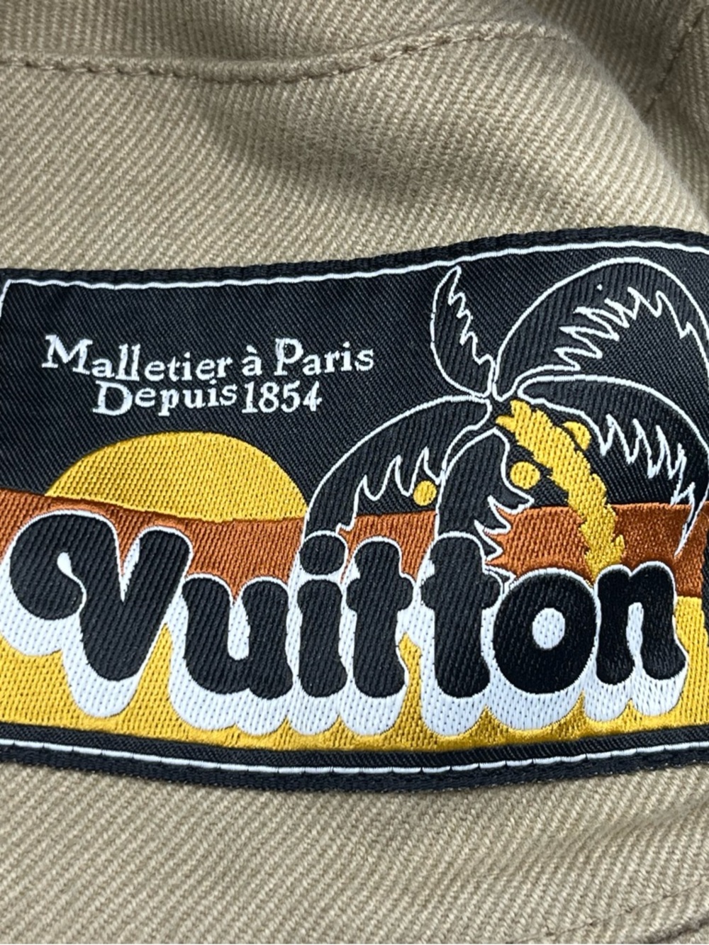 New Authentic Louis Vuitton Surfin' Monogram Explorer Reversible Bucket Hat - Picture 11 of 15